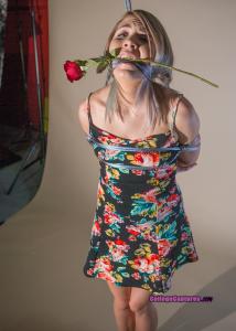 collegecaptures.com - Olivia Kasady: Valentines gift thumbnail